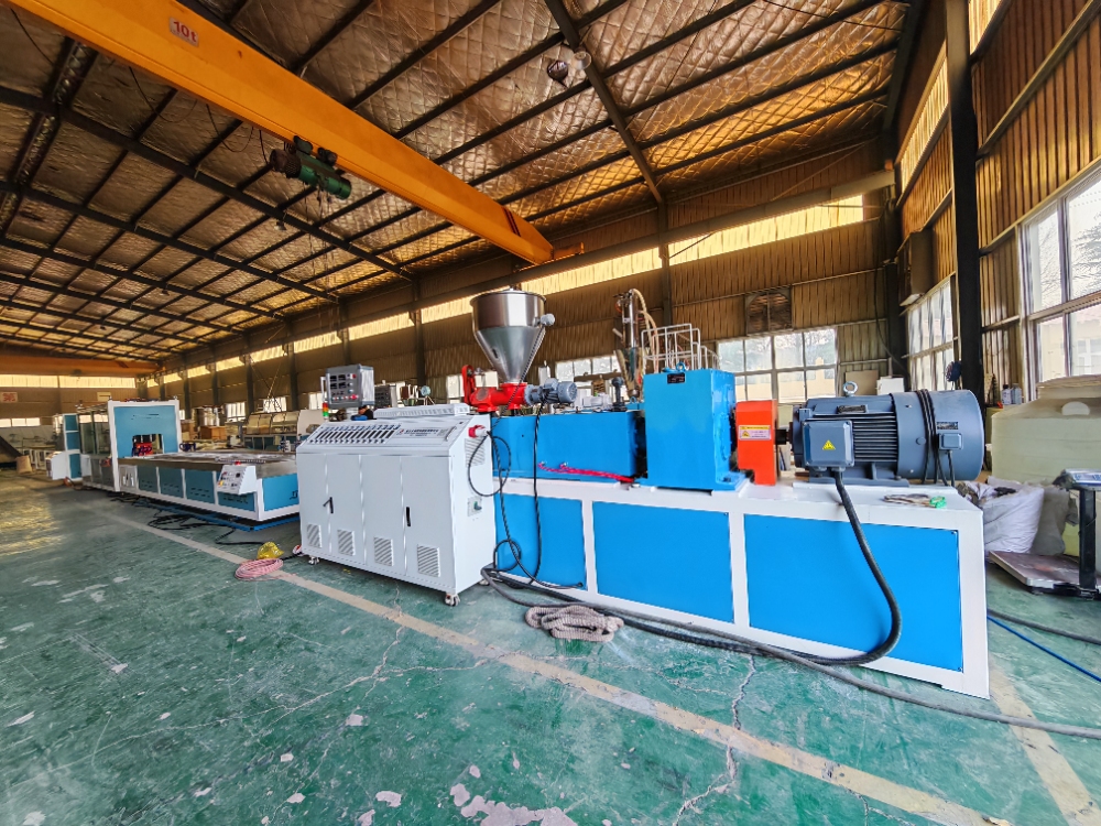 Plastic Profile Machine Manufacturer: Innovative Solutions for Efficient Production